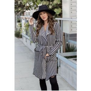 ARIELLA HOUNDSTOOTH CARDIGAN